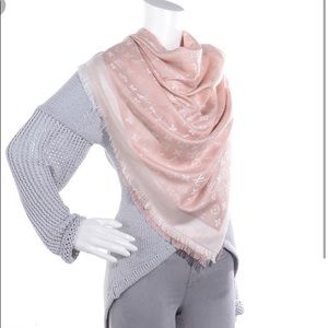 Louis Vuitton Shawl